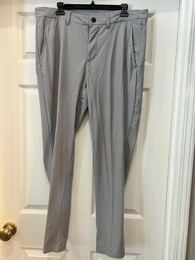 Reebok size 36/32 Men's Dress Pants in Light Gray - Modern Tailored Style